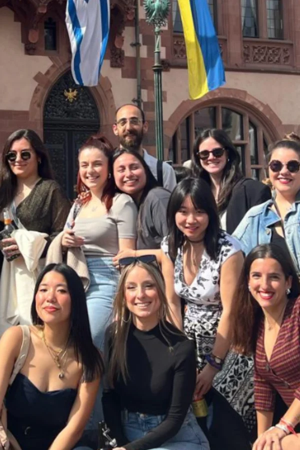 Grupo de participantes de HELMECA durante su experiencia en Alemania
